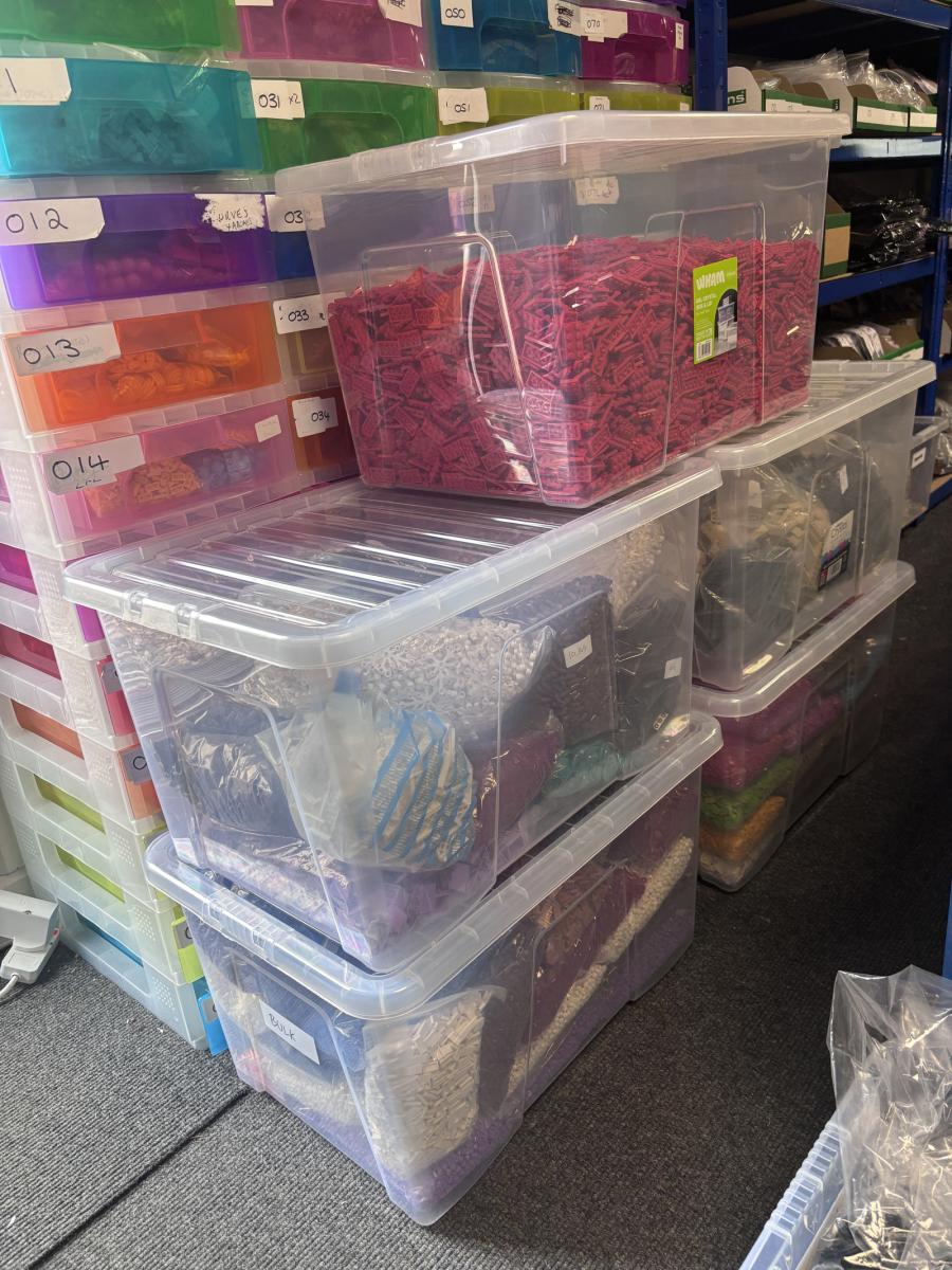 Large sorted and bagged inventory 464k parts, 698 lots, £30,500 value (6 month BL Average sale price)