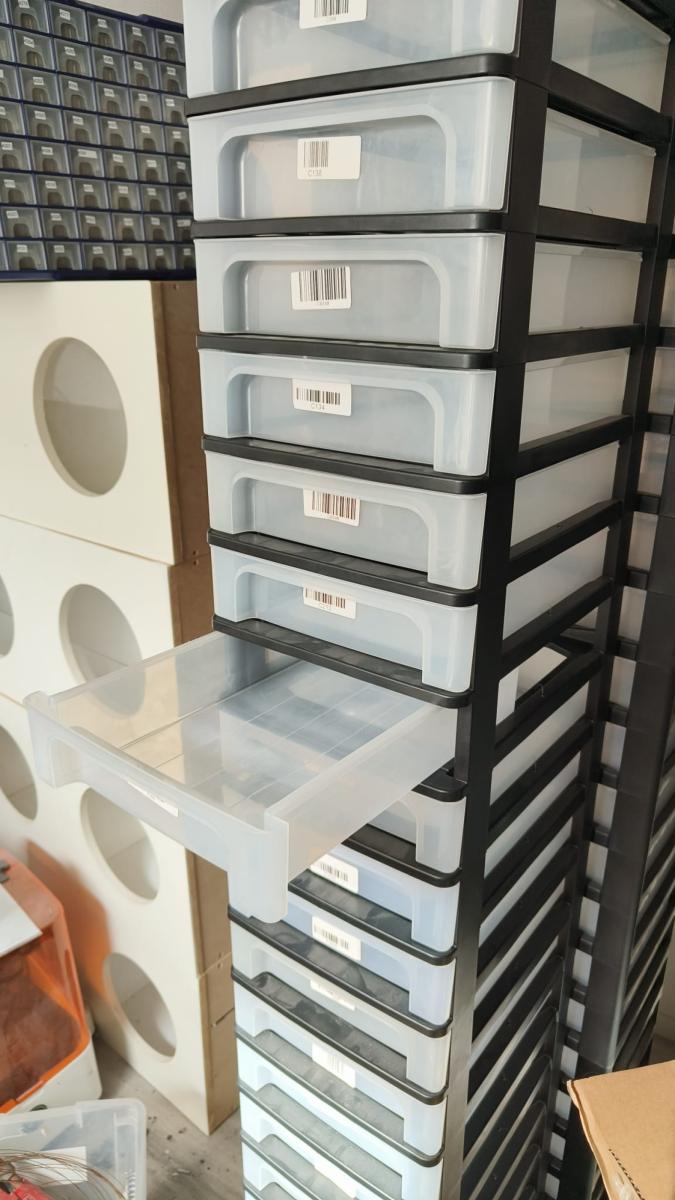 Storage system for LEGO