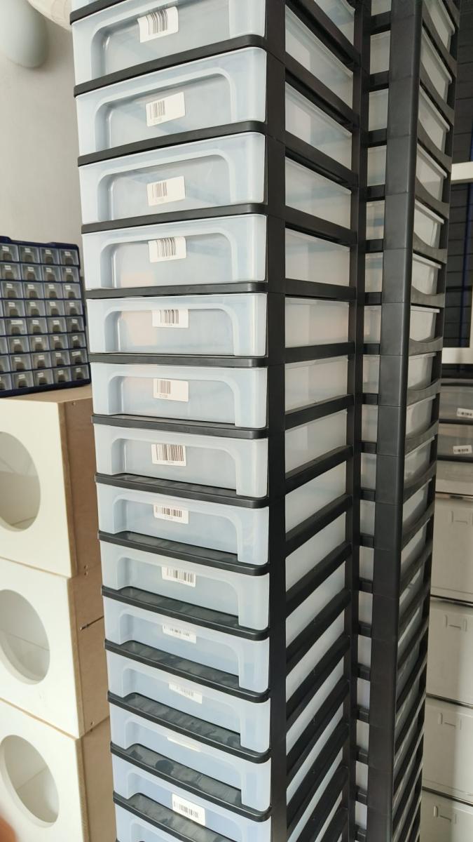 Storage system for LEGO