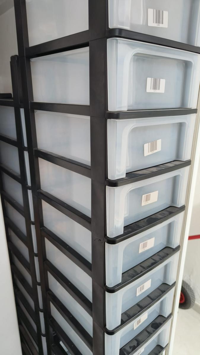Storage system for LEGO
