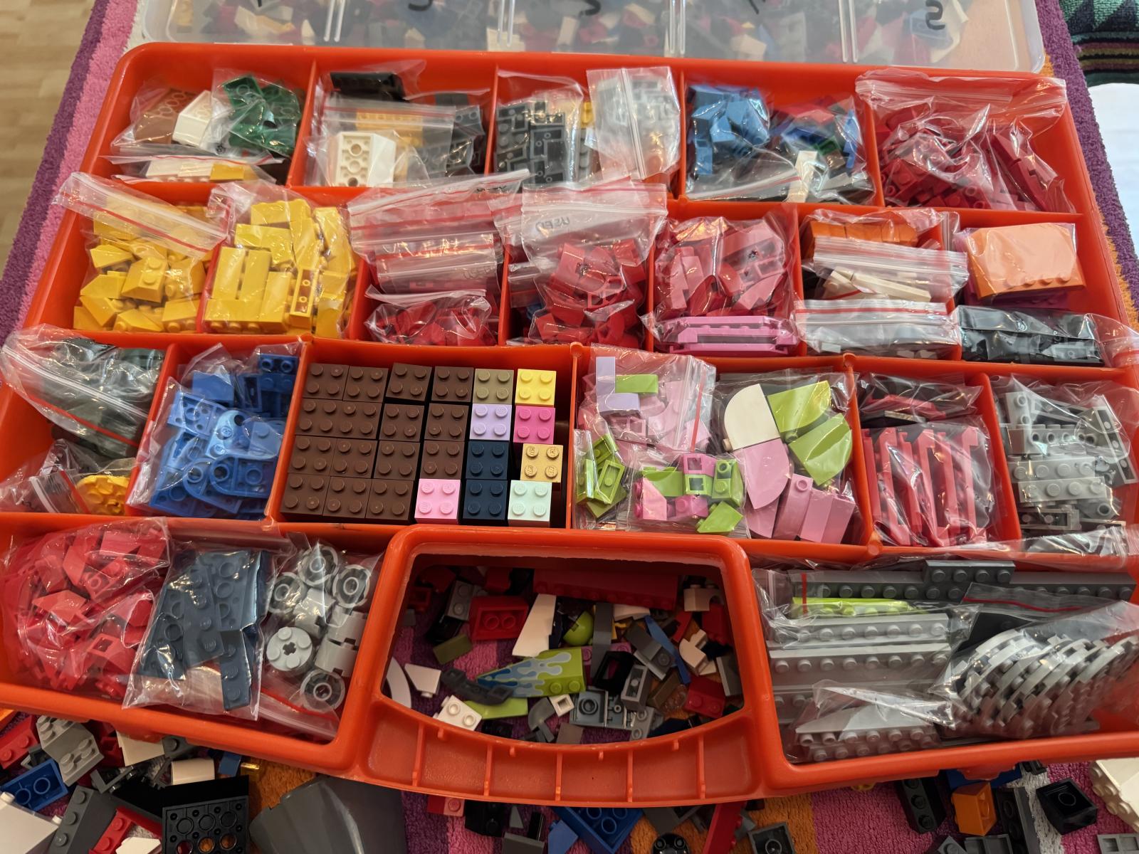 Sorted and Catalogued Used Stock with storage - 5535 Lots with 31563 parts - Based in Johannesburg, South Africa