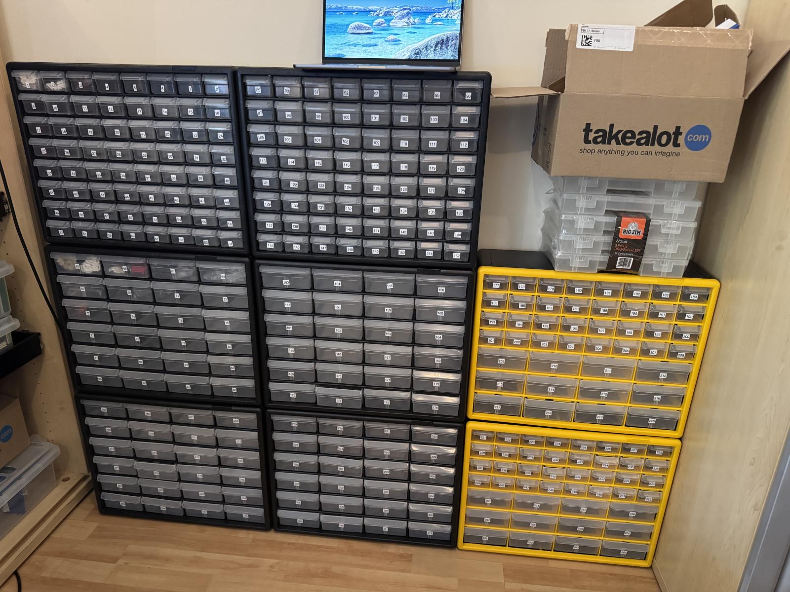 New Lego Stock - Add to your store in minutes - 2671 Lots with 38316 parts - Based in Johannesburg, South Africa