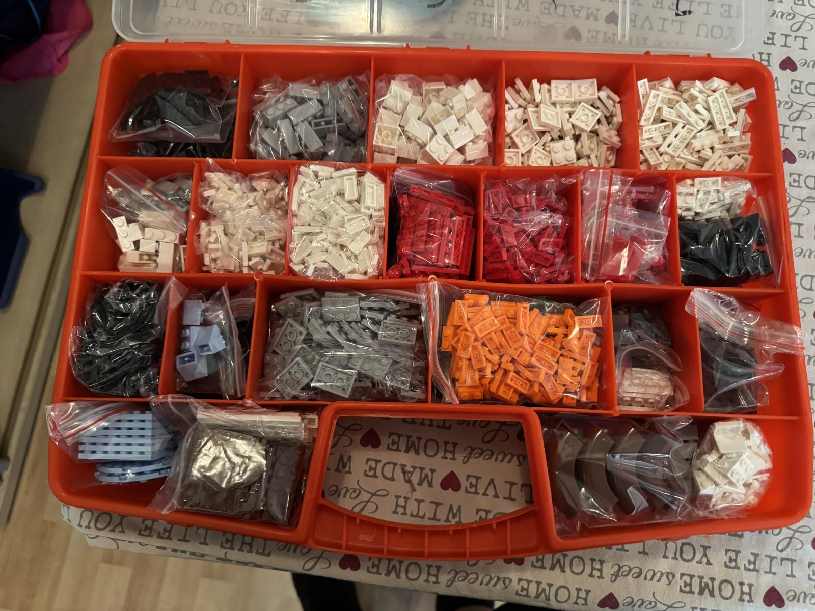 New Lego Stock - Add to your store in minutes - 2671 Lots with 38316 parts - Based in Johannesburg, South Africa