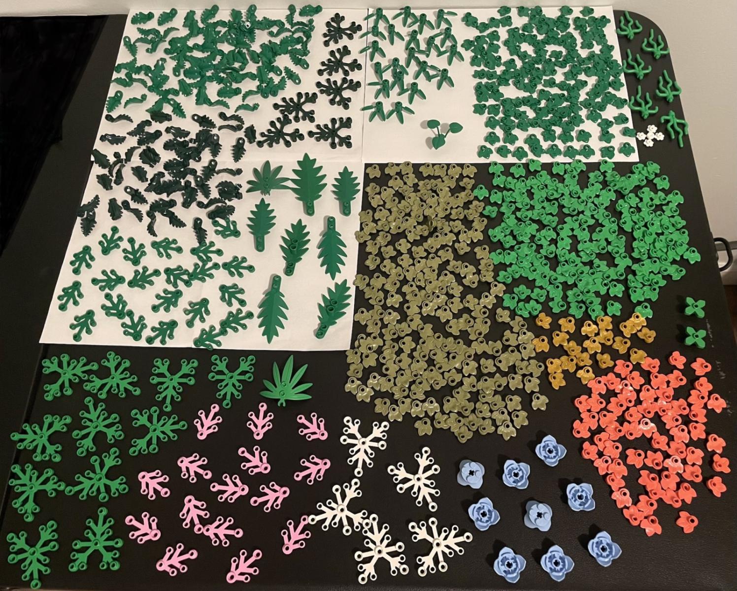 LEGO large Assortment of pieces