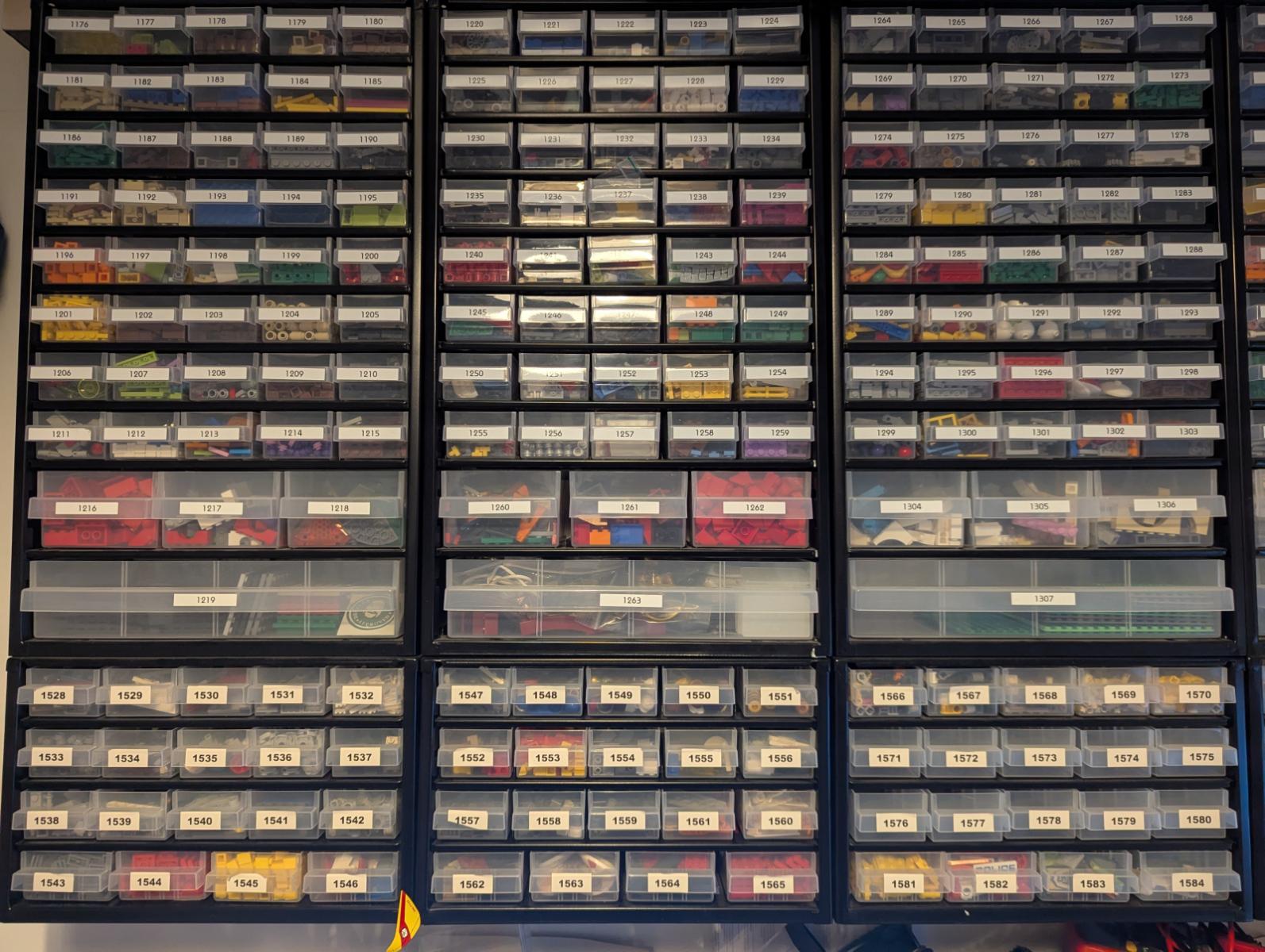 Bricklink/brickowl Store inventory + storage for sale - 8442 lots - 87516 items -  Netherlands