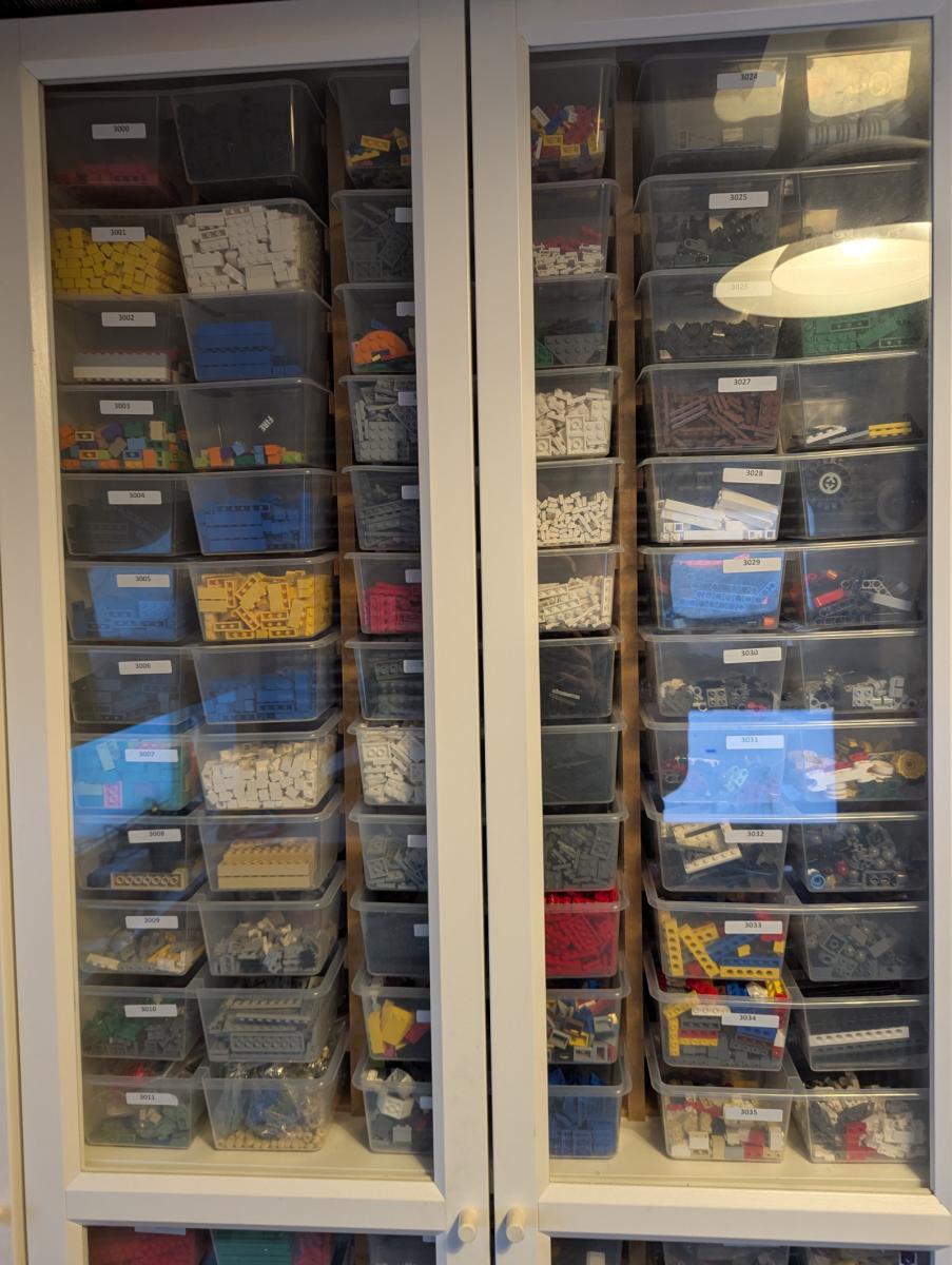 Bricklink/brickowl Store inventory + storage for sale - 8442 lots - 87516 items -  Netherlands