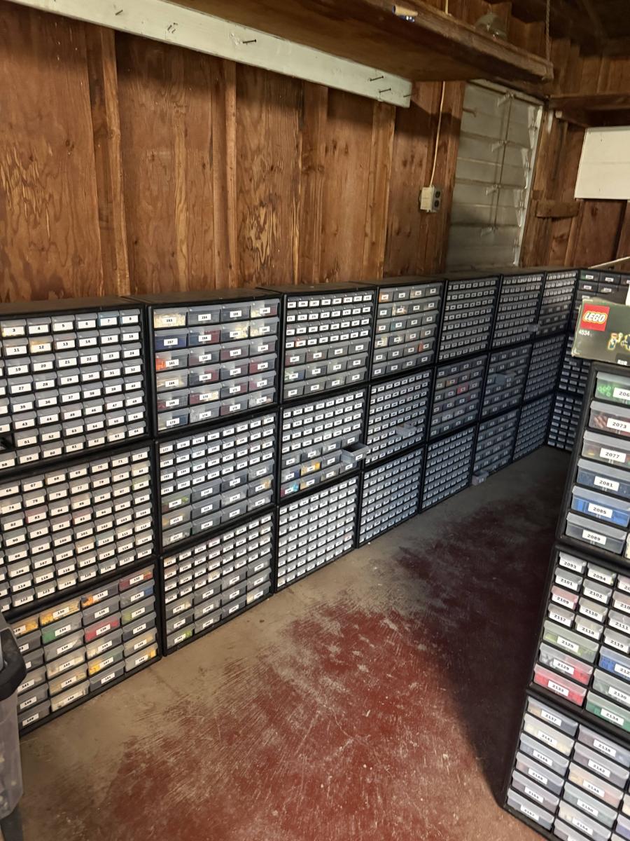 Entire Bricklink / Brick Owl Store - Parts, Minifigs, Sets, Storage
