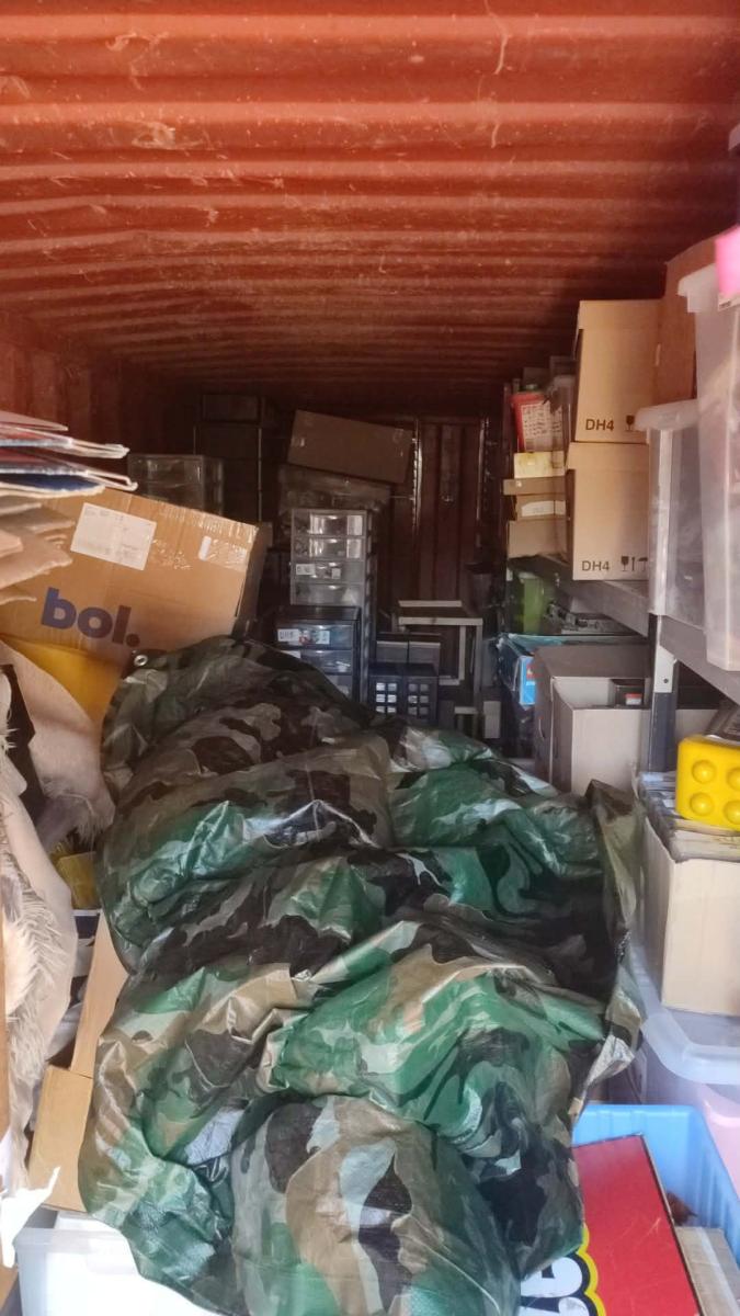 Large used / NEW store 415.498 parts (9.628 lots)