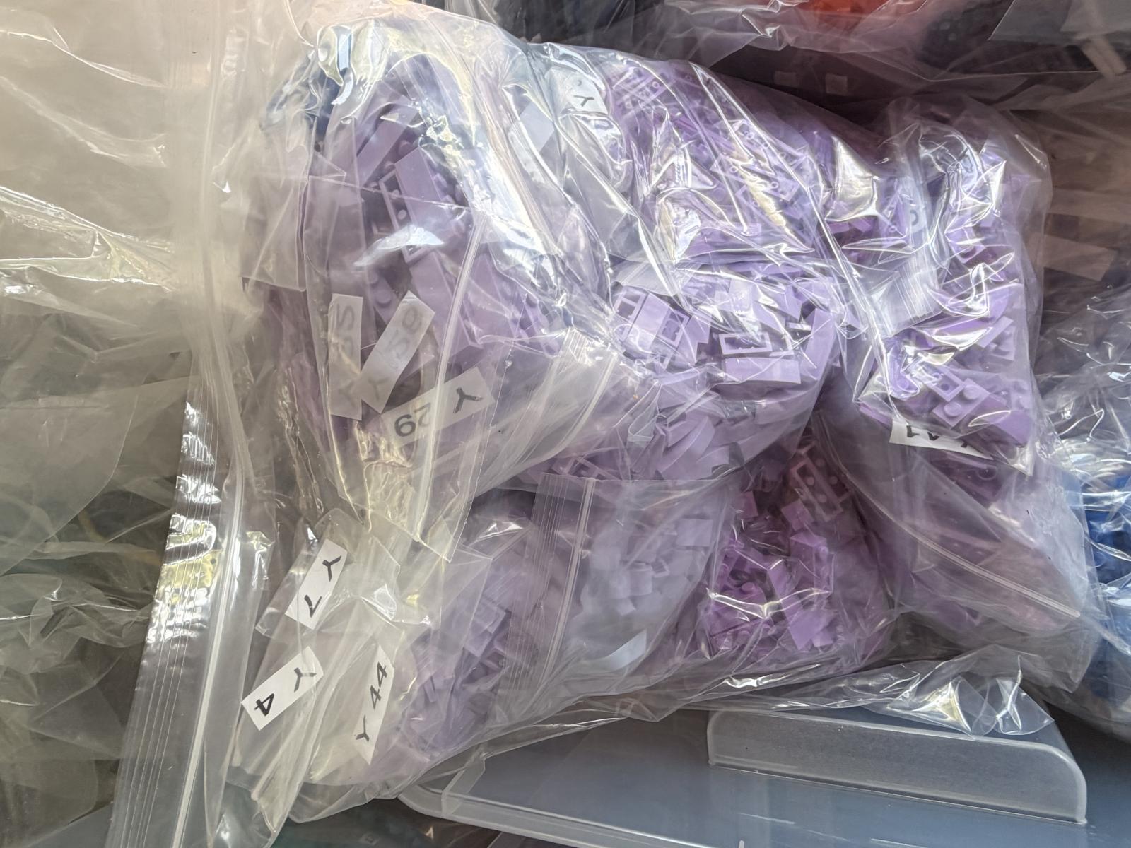 BRICK OWL / BRICKLINK STORE INVENTORY - AKRO MILLS STORAGE