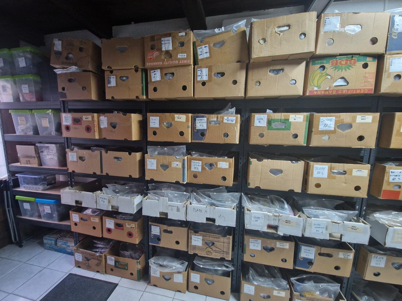Full inventory of a previously success Bricklink and Brickowl store - 527,000+ parts.