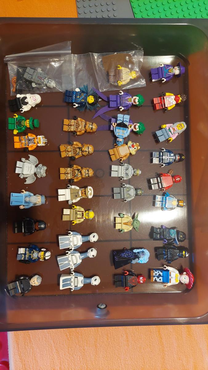 Bricklink store inventory (incl 450+ minifigures)