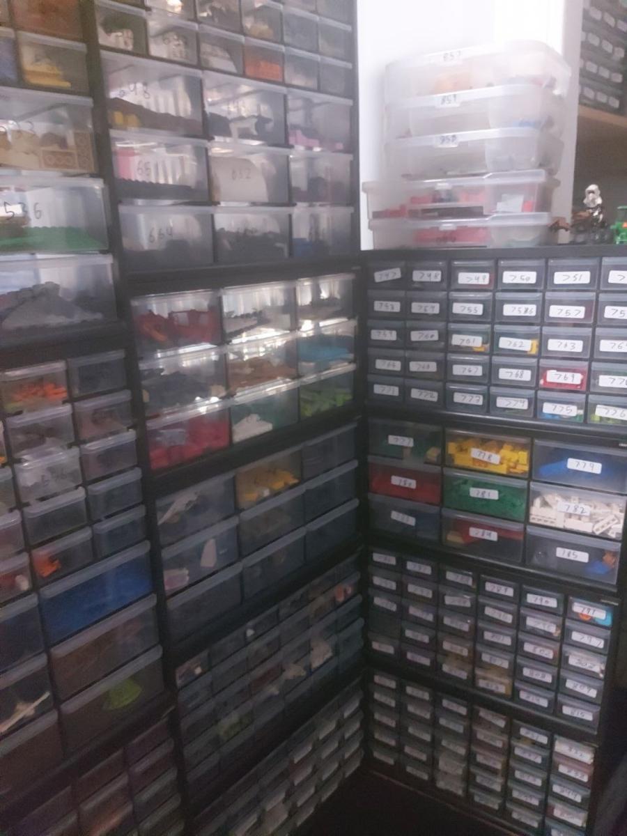 Large store of 135000+ parts with a variety of parts.