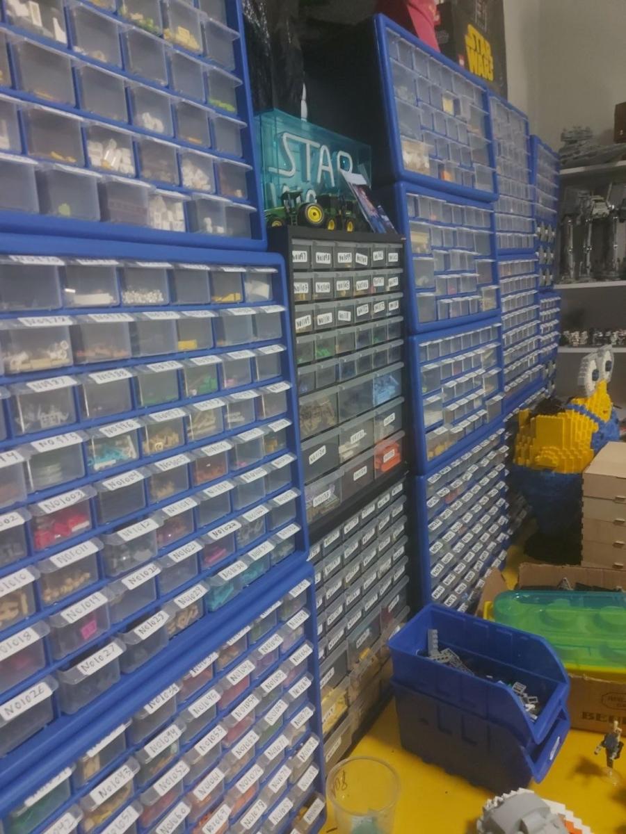 Large store of 135000+ parts with a variety of parts.