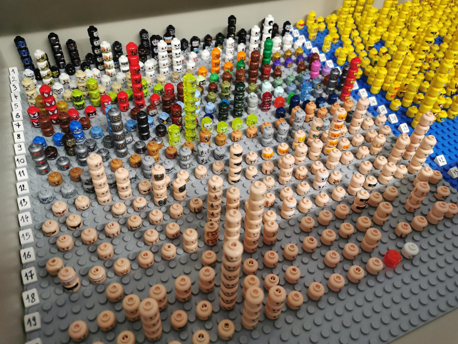 Large Bricklink store - 600.000 plus items!