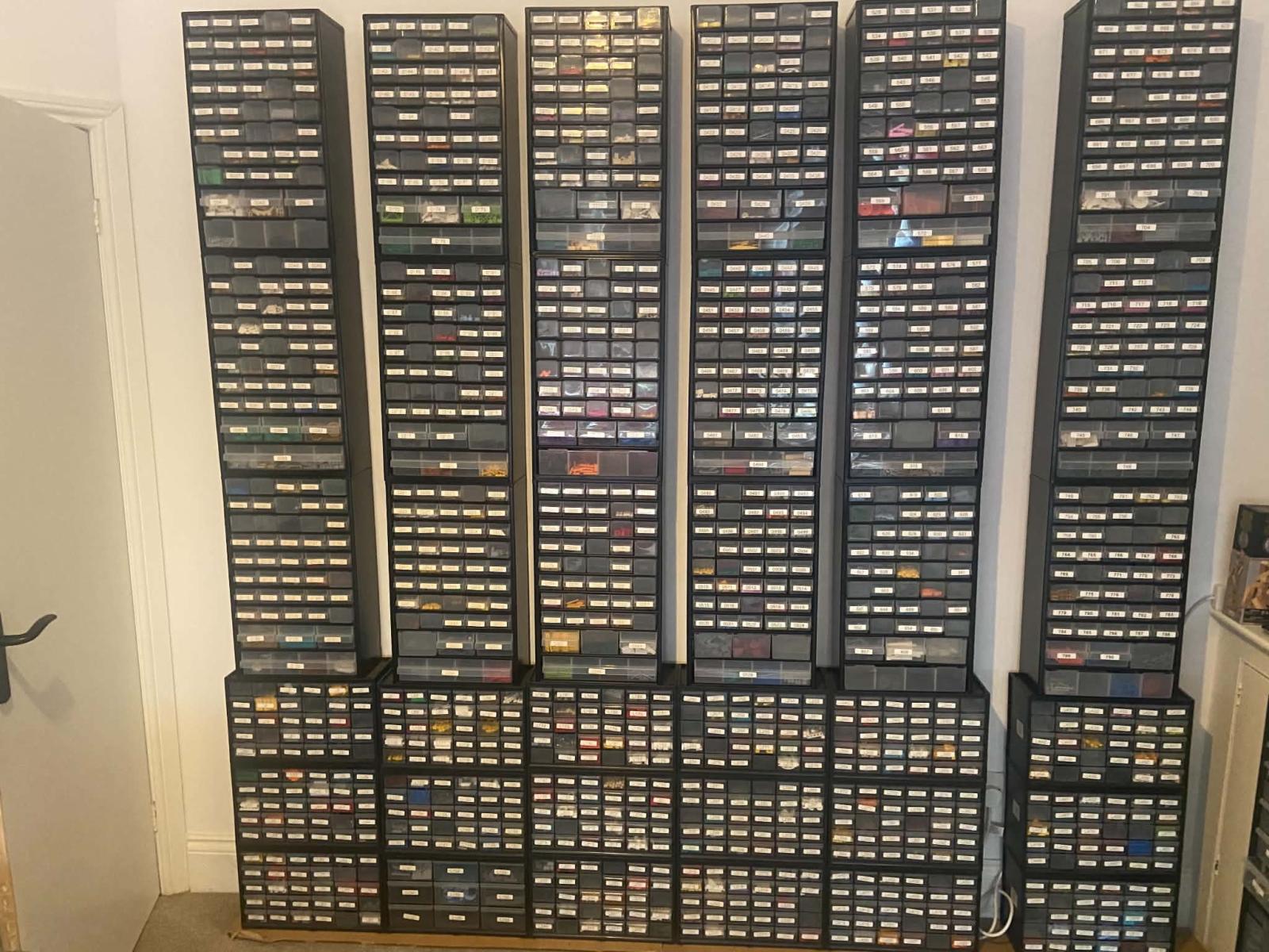 Full BrickLink Store - 66K+ inventory - 98% New Parts