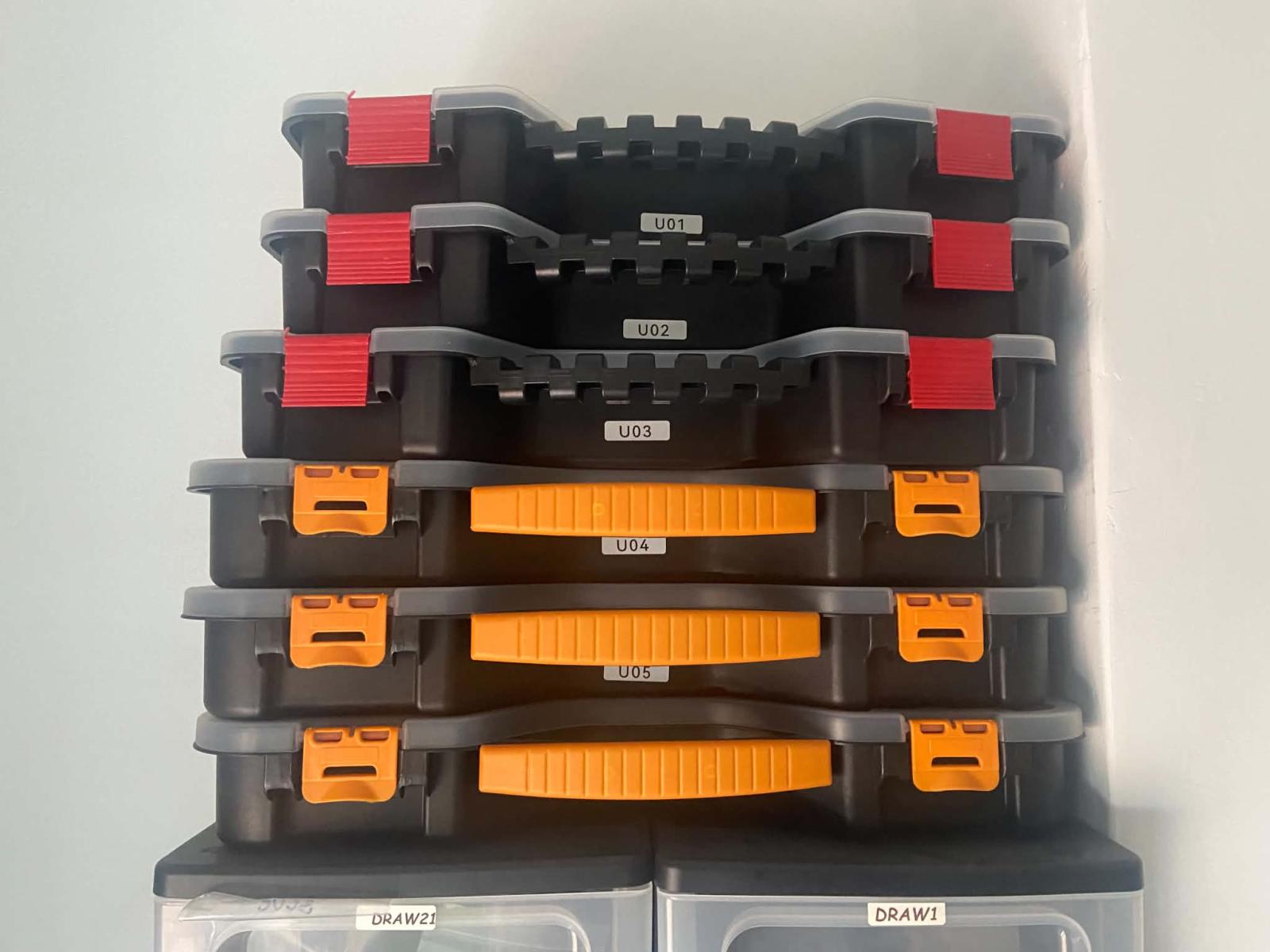 Full BrickLink Store - 66K+ inventory - 98% New Parts