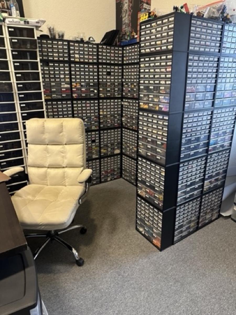 Active LEGO Parts Store with Organised Storage & Bulk Inventory