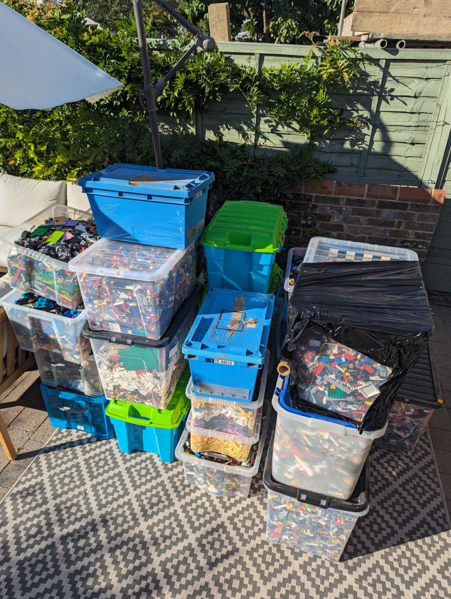 400kg JOB LOT BULK LEGO Parts & Pieces - Star Wars / Scooby Doo / Ninjago / Pirates / Knights etc